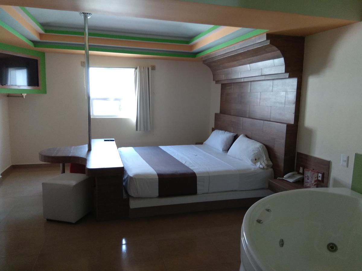 Hotel Rubi Manzanillo Dış mekan fotoğraf